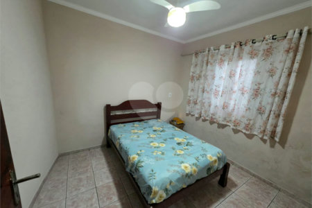 Sobrado 5 quartos.