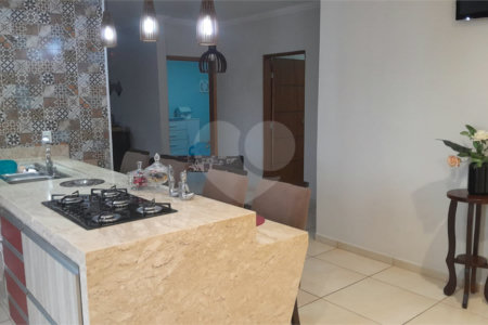 Chácara em Área Rural de Piracaia, com casa principal + 4 kitnets alugadas, excelente localização