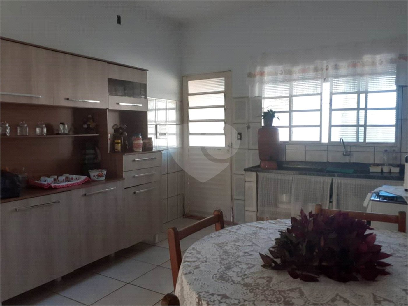 Casa térrea no Itamaraty.