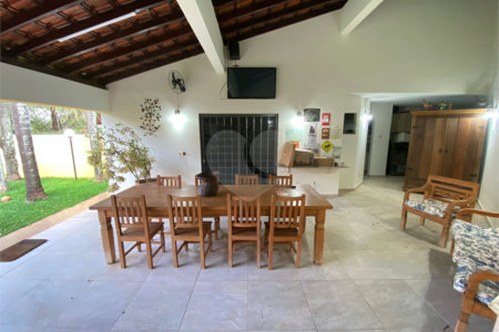 Casa térrea no Condomínio Parque Faber I