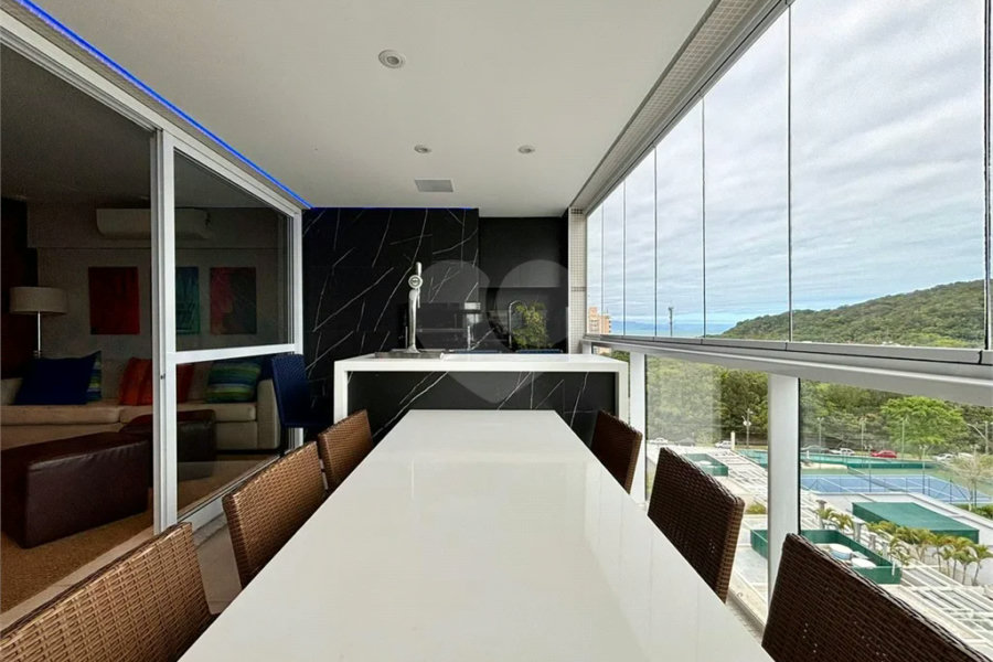 Apartamento à venda com 3 quartos, sendo 2 suítes, em Riviera de São Lourenço, Bertioga, SP