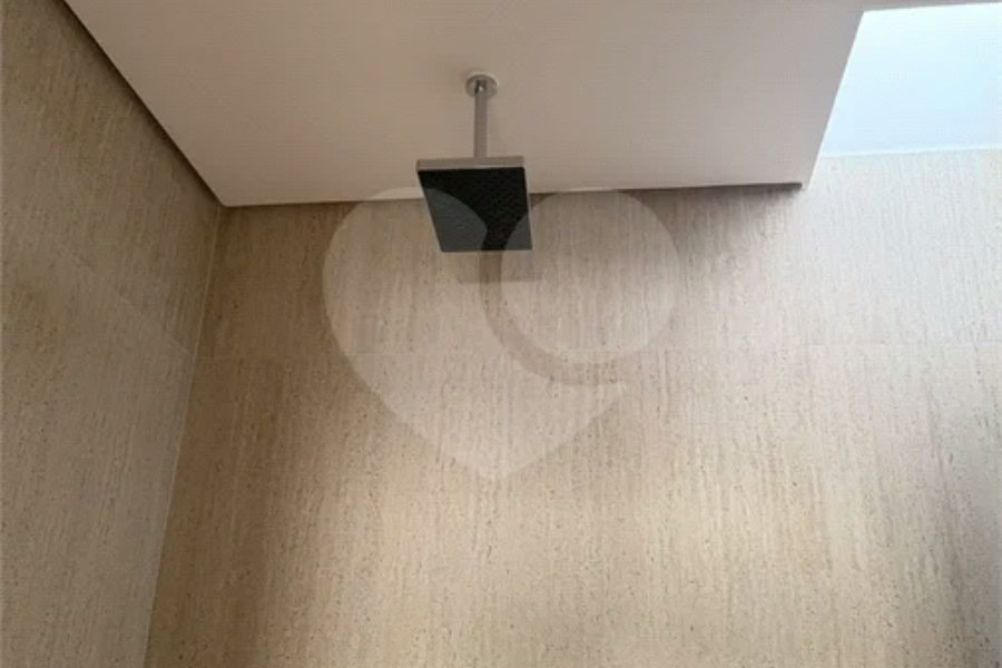 Sobrado à venda com 2 suítes em Vila Nova Conceição, São Paulo, SP