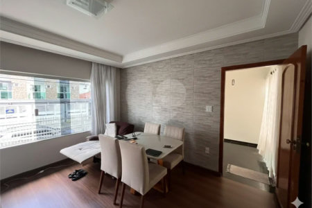 Casa com 367m², 3 dormitórios, 9 vagas, à venda na Vila Santa Teresa - Sto André.
