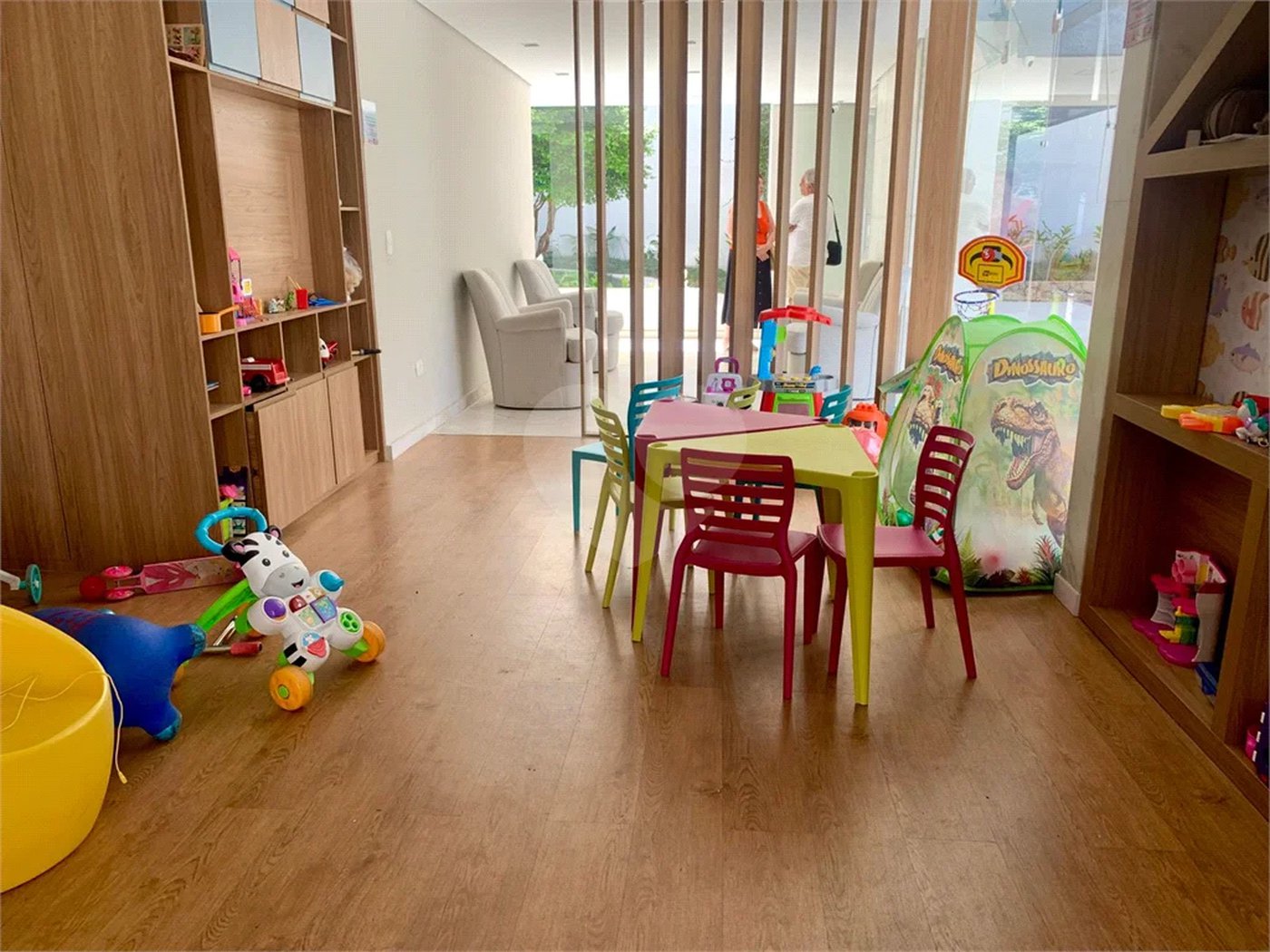 Excelente oportunidade! Paraíso 125m², 3dormitórios sendo 1 suíte, 1 vaga.