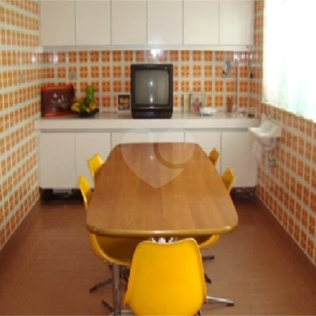 Casa sobrado a venda com 3 dormitórios na mooca.Aceita Permuta.