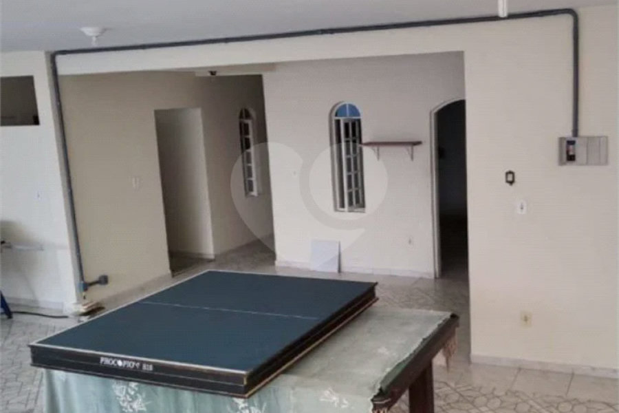 Casa à venda com 5 quartos, sendo 3 suítes, em Vila Lavínia, Mogi das Cruzes, SP