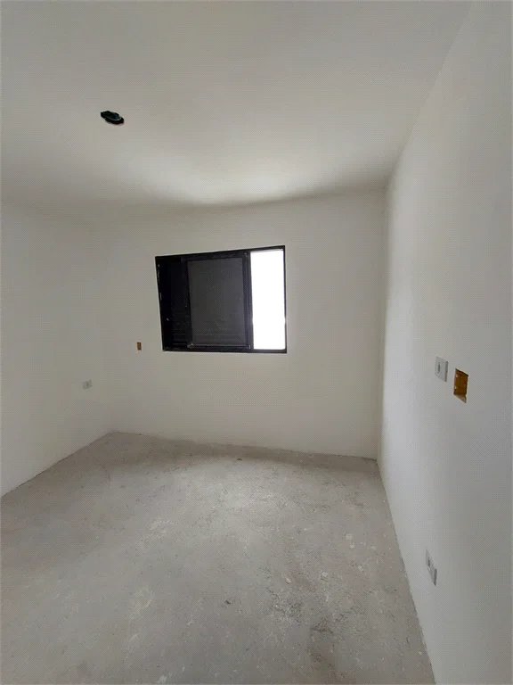 Sobrado à venda novo 2 suítes, 2 vagas 120m² na Vila Sônia
