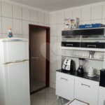Casa térrea para venda, com 2 dormitórios, sendo 1 suíte.