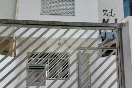 Sobrado à venda com 3 quartos, sendo 1 suíte, em Alto da Boa Vista, São Paulo, SP