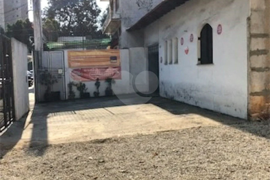 Excelente terreno em ótima localização. Venha fazer uma visita = 600M²