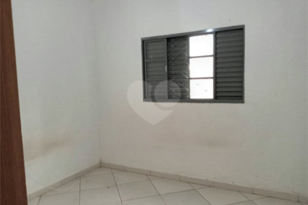Casa para venda localizada no Jardim Medeiros