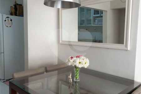 Apartamento com 88m², 3 dormitórios e 2 suítes próximo ao Parque do Ibirapuera e Metrô Ana Rosa.