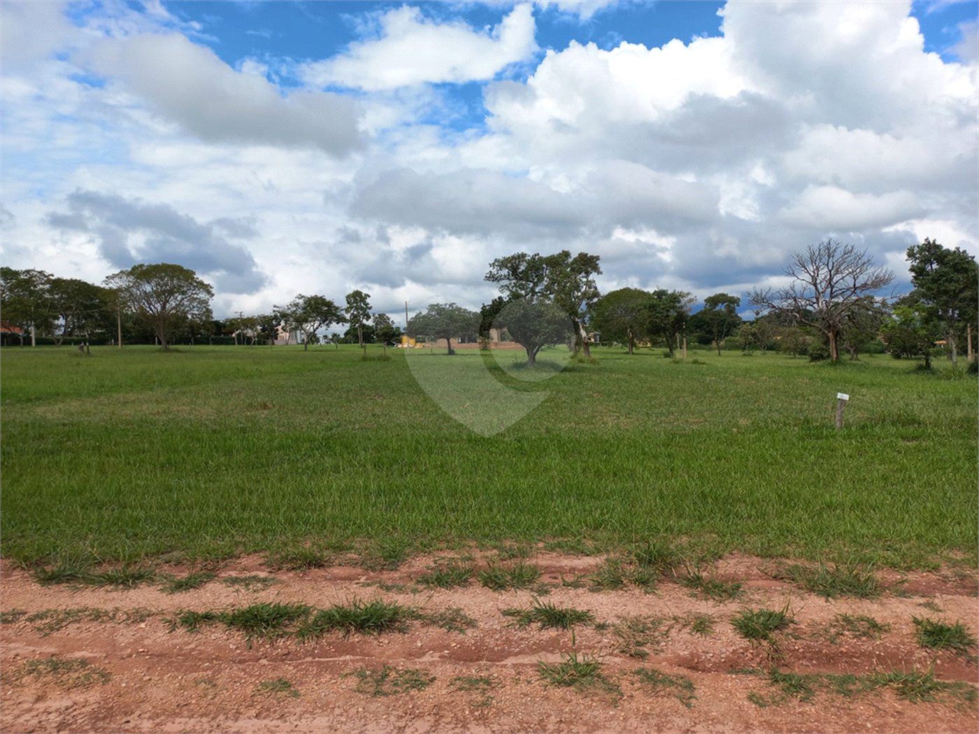 Loteamento Residencial no Condomínio Vila Pinhal do Broa