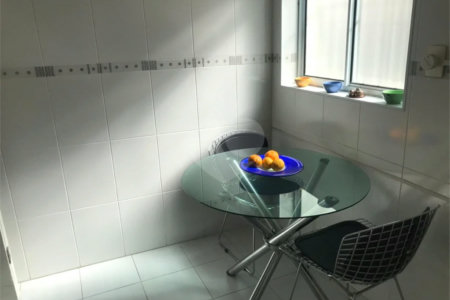 Casa Sobrado à venda no Planalto Paulista de 153m² com 3 dormitórios e 2 vagas