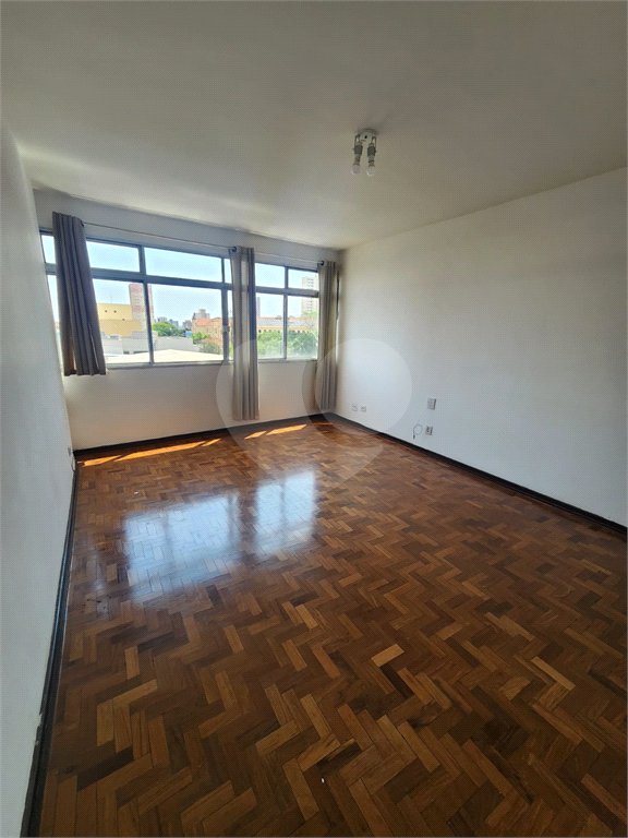 Apartamento no Edifício São Carlos