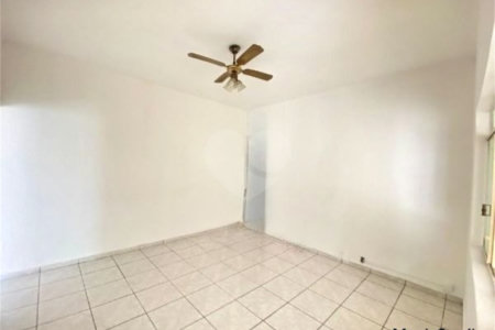 Casa com 224m², 3 dormitórios, 4 vagas, à venda na Vila Ema.