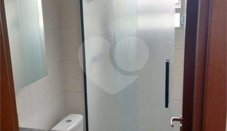 Apartamento à venda com 2 quartos em Cidade São Mateus, São Paulo, SP