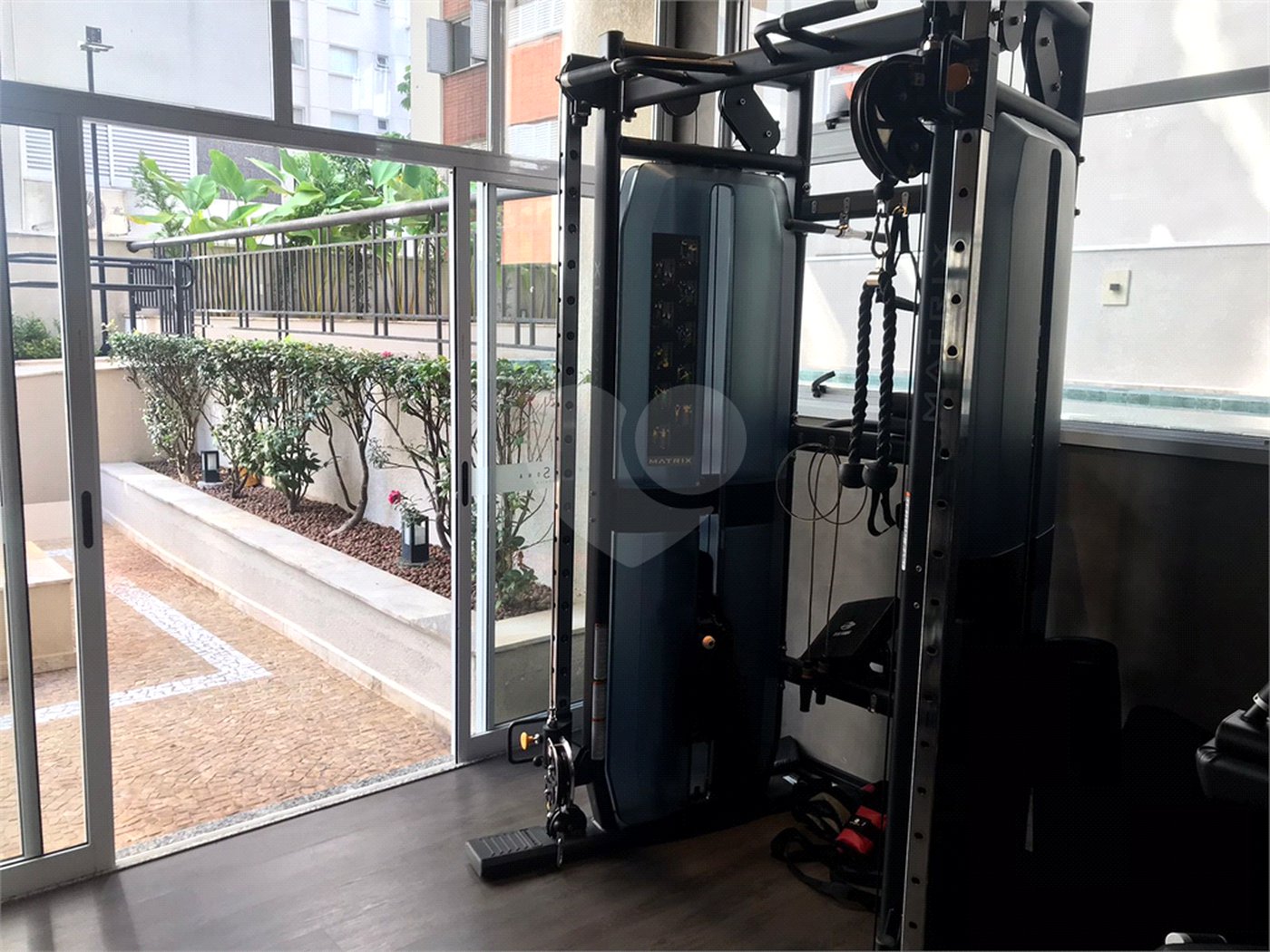 APARTAMENTO 2 QUARTOS (1 SUÍTE) À VENDA NO PARAÍSO