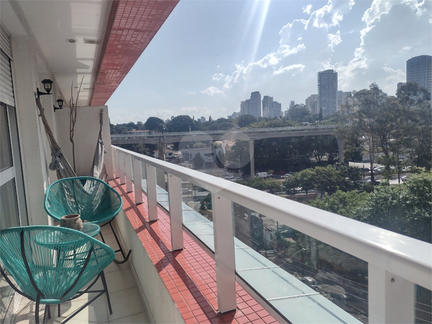 Apartamento à venda com 2 suítes em Campo Belo, São Paulo, SP