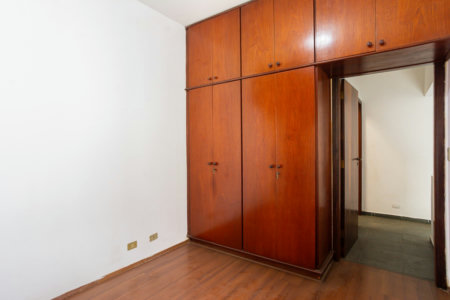 Sobrado à venda 187m² com 5 quartos, sendo 2 suítes, em Conjunto Residencial Butantã próximo à USP