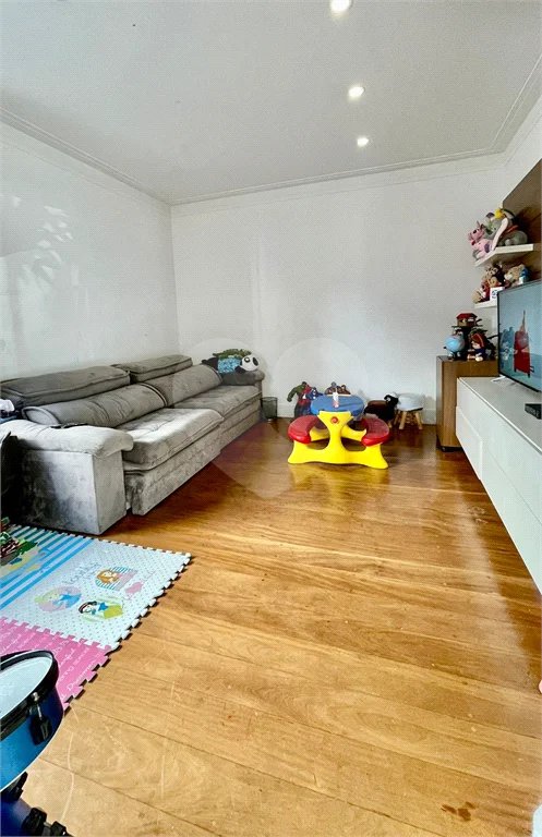 Belíssima casa à venda com 700 m² no Condomínio Tamboré, em Alphaville!!!