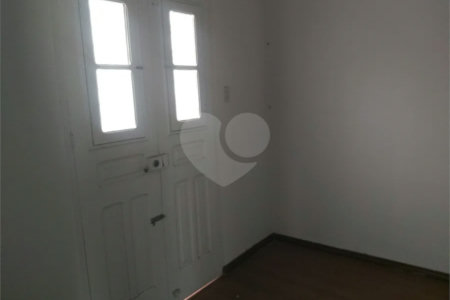 Casa térrea a venda no centro de São Carlos com 3 quartos