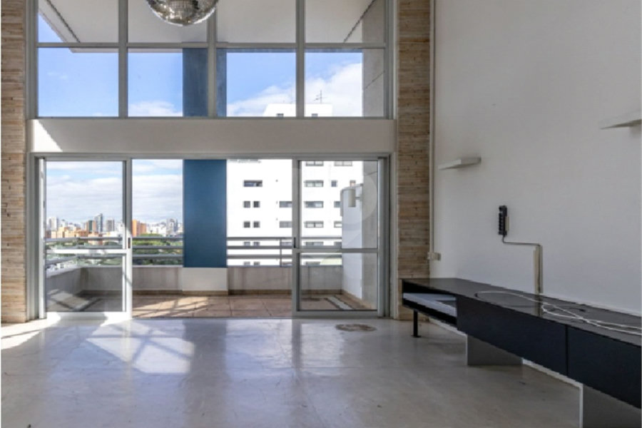 Duplex com Vista Livre/ 2 Varandas / Hidromassagem