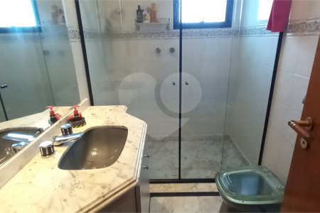 Apartamento à Venda em Mirandópolis com 4 Dormitórios, 2 Suítes e 4 Vagas