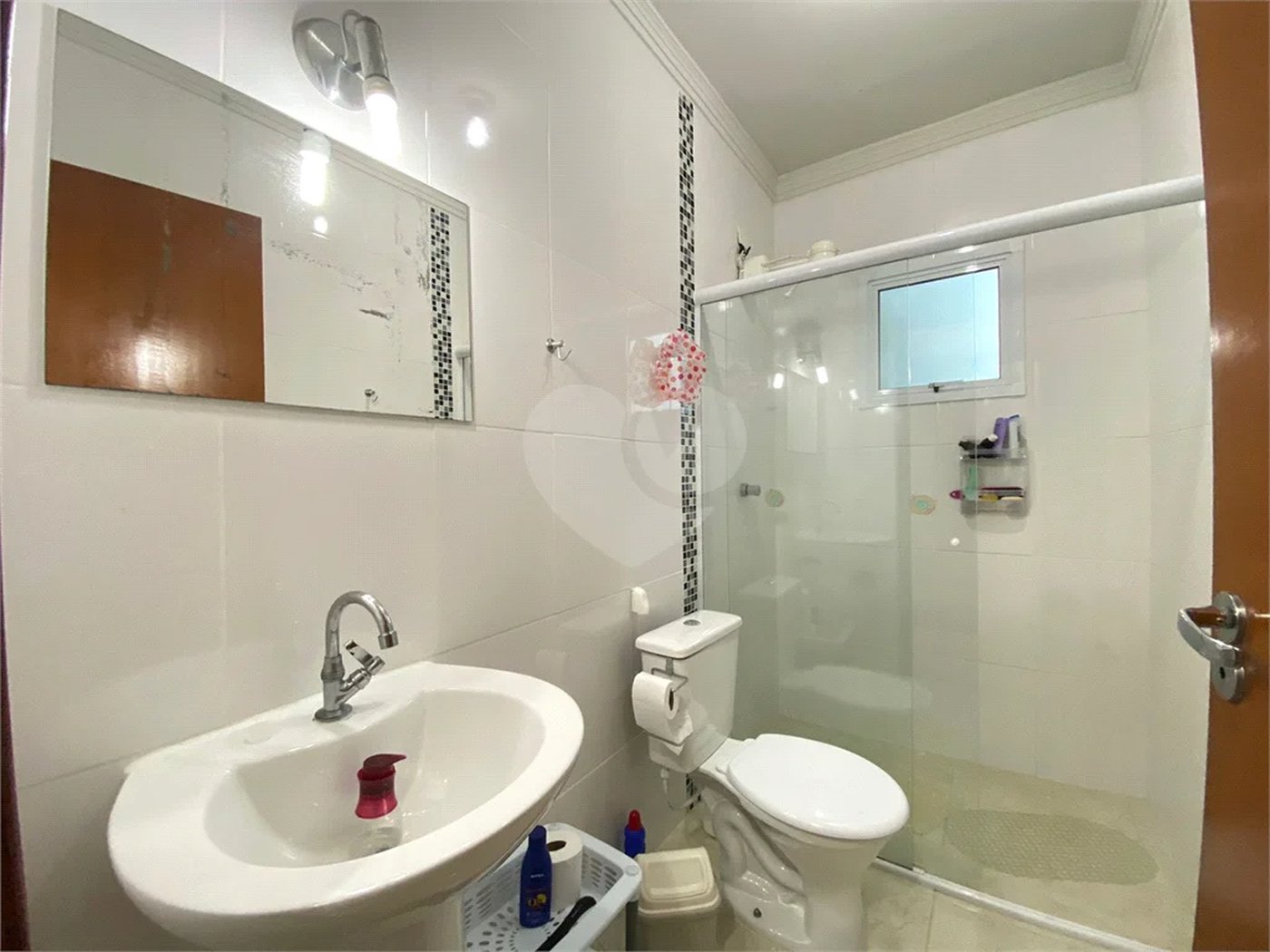 Casa à venda ou para alugar com 3 quartos, sendo 1 suíte,  em Morada da Praia, Bertioga, SP