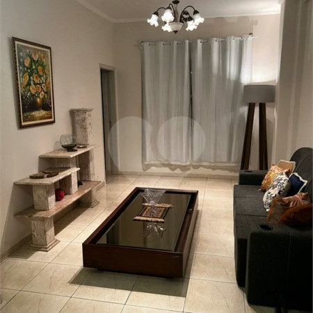 Apto à venda na V.Mariana/Aclimação - 110m2 - 3 Quartos/2 Banheiros - 800 m. metrô Paraíso.
