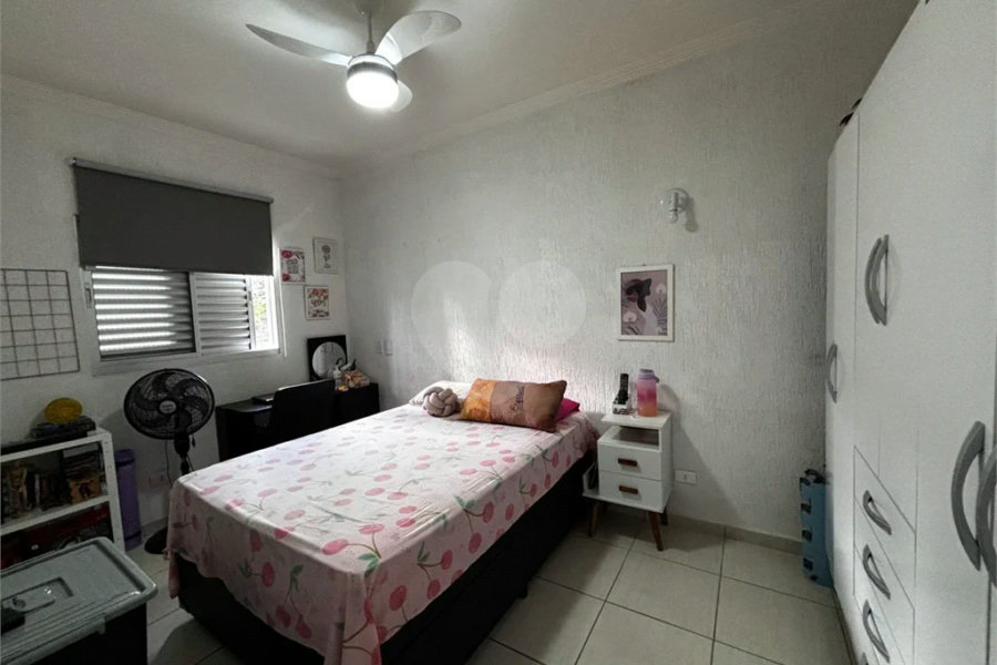 Casa com 03 dormitórios e 04 vagas Parada Inglesa