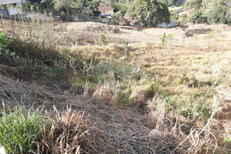 Terreno em Atibaia com 2.090 metros, ótimo para fazer chácara, excelente localização, aceita financiamento
