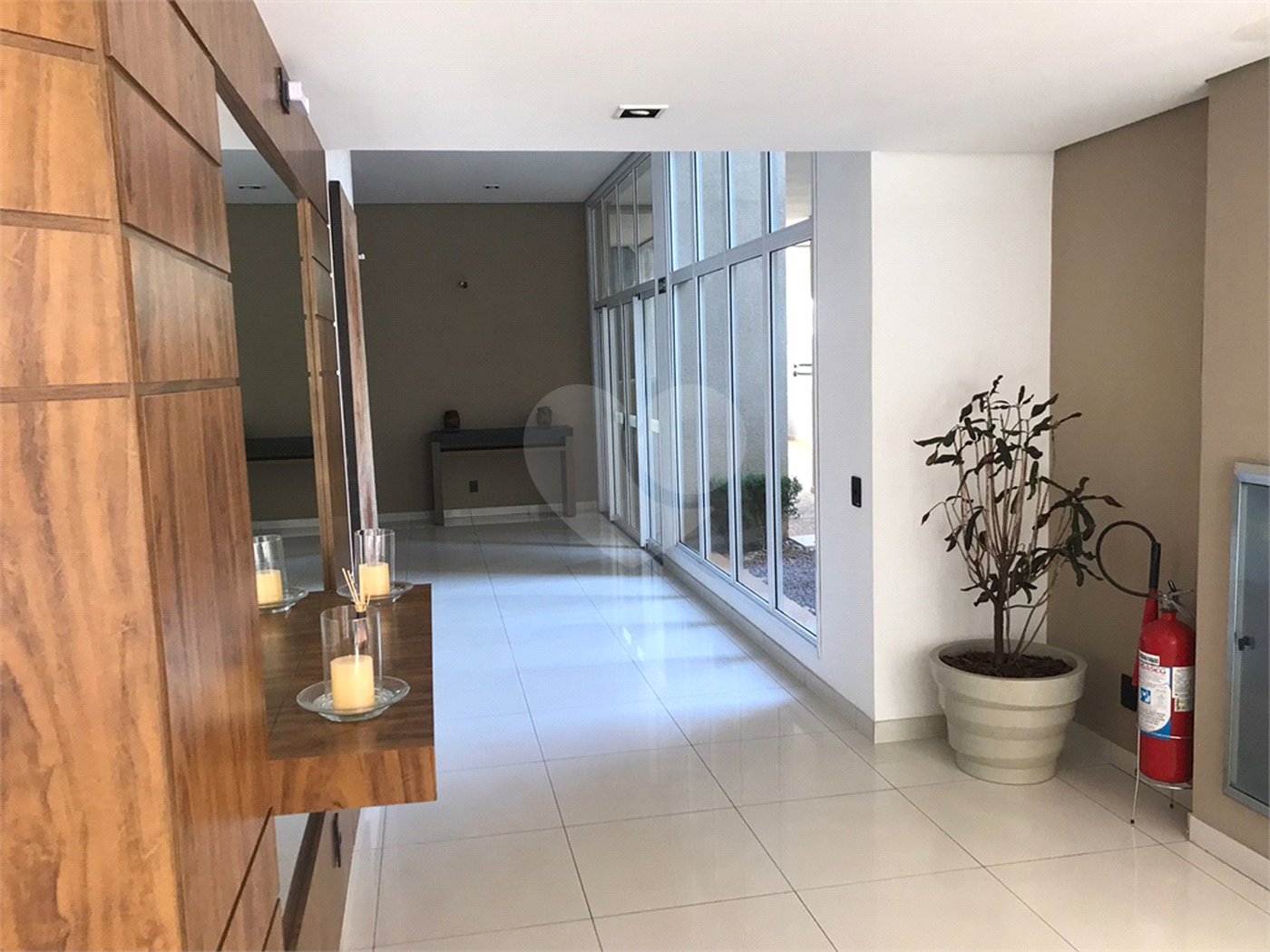 APARTAMENTO 2 QUARTOS (1 SUÍTE) À VENDA NO PARAÍSO