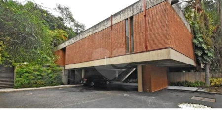 Casa com 976 m² e terreno de 3.100 m², à venda por R$ 16.000.000,00