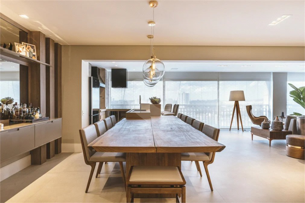Cobertura de Alto Padrão no Mansão Imperial, 242 m², Acabamento Sofisticado e Estuda Permuta!