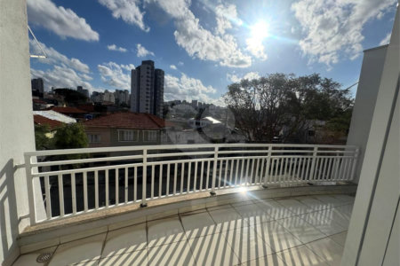 Casa à Venda com 225m² – Ampla e Bem Localizada - Estuda permuta.