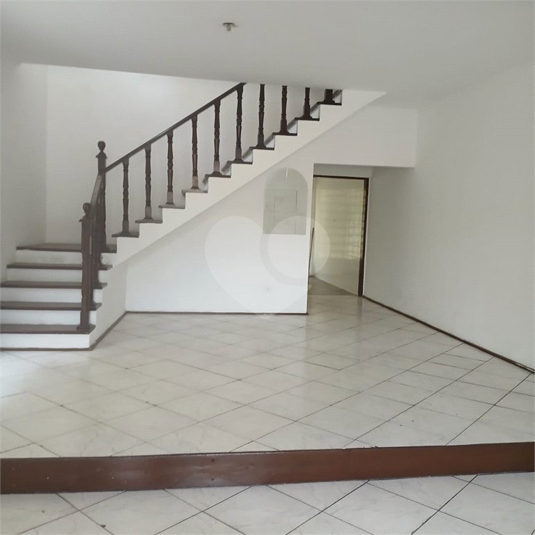 Sobrado com 280m² á venda - Itaquera