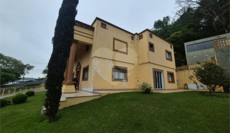 Casa à venda com 4 suítes no condomínio Sausalito, Mairiporã - SP