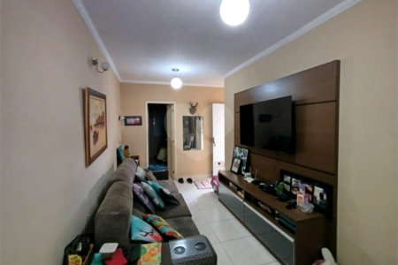 Casa À venda no Moradas II 3 dormitórios