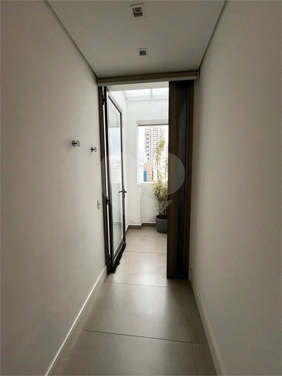 Linda Cobertura Duplex para venda no Jardim Paulista com 87,45 m² decorada!
