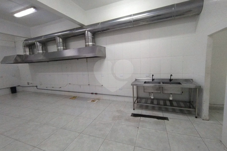 Prédio à venda em Imirim, São Paulo, SP