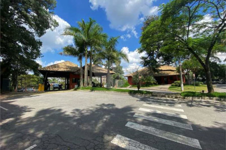Casa Contemporânea e Mobiliada no Condomínio Palos Verdes – A Essência do Alto Padrão na Granja Viana – 7 suítes, 4 pavimentos com elevador