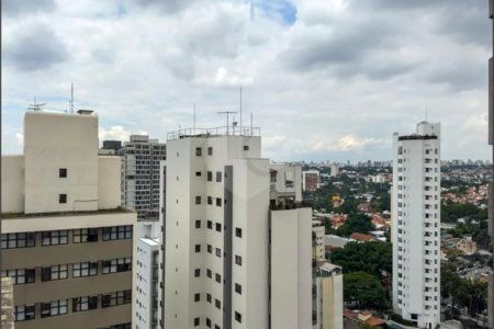Apartamento à Venda no Campo Belo – Rua Demóstenes, 606