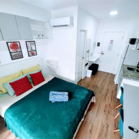 Studio Mobiliado na República – 22m² com Varanda