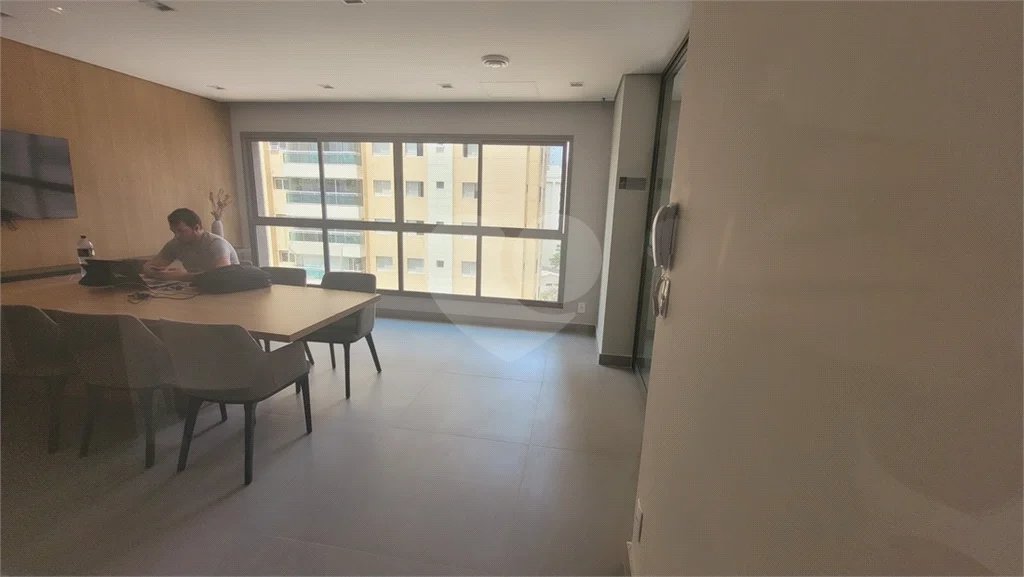 Studio sofisticado, totalmente mobiliado e pronto para morar