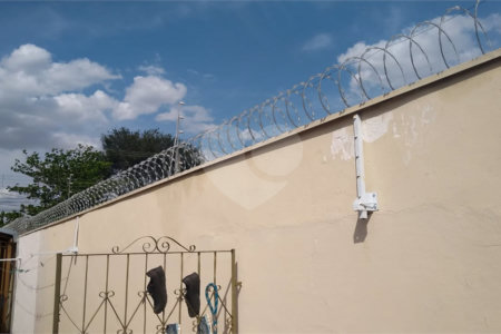 Casa térrea para venda ou locação no Santa Felícia.