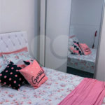 Apartamento de 2 quartos, mobiliado, à venda no bairro de Arthur Alvim