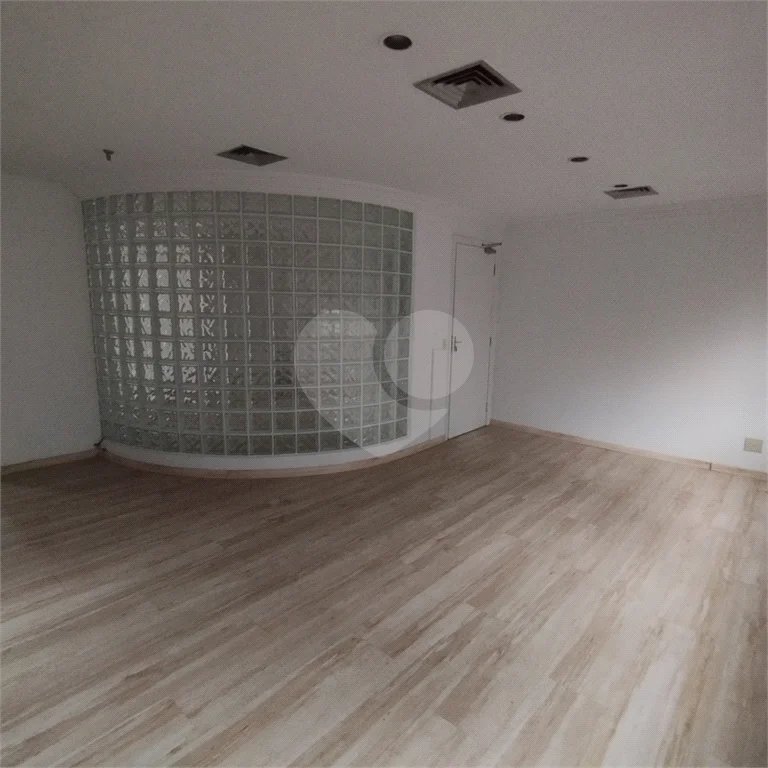 Sala comercial para locação no Jardim Paulista, 90 m², 2 vagas de garagem