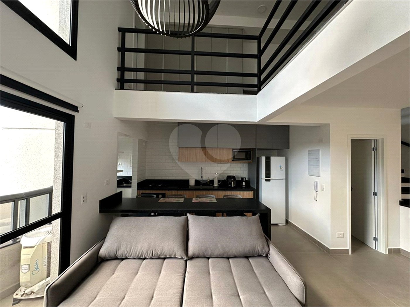 DUPLEX A VENDA, EDIFICIO TARSILA LOFT, JARDIM AQUARIUS, 1 SUÍTE, 1 VAGA DE GARAGEM, SJC/SP