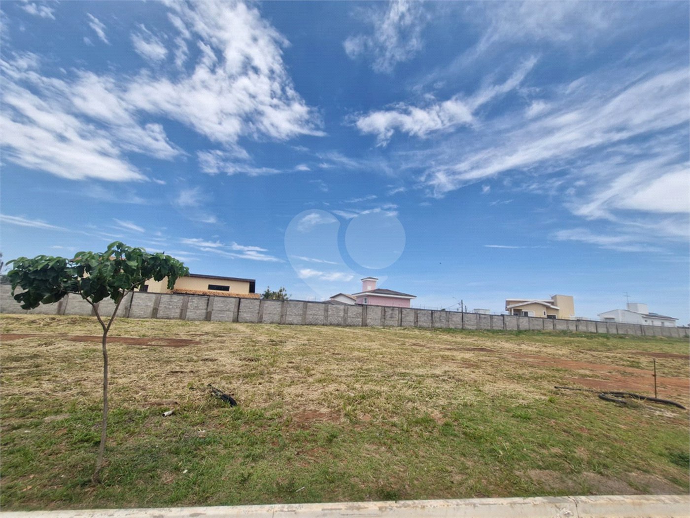 Terreno à Venda no Condomínio Monte das Araucárias